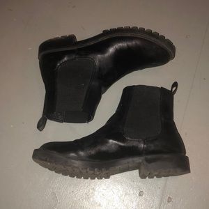 Black Chelsea boots
